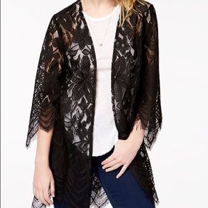 🌙Scalloped lace black Kimono!